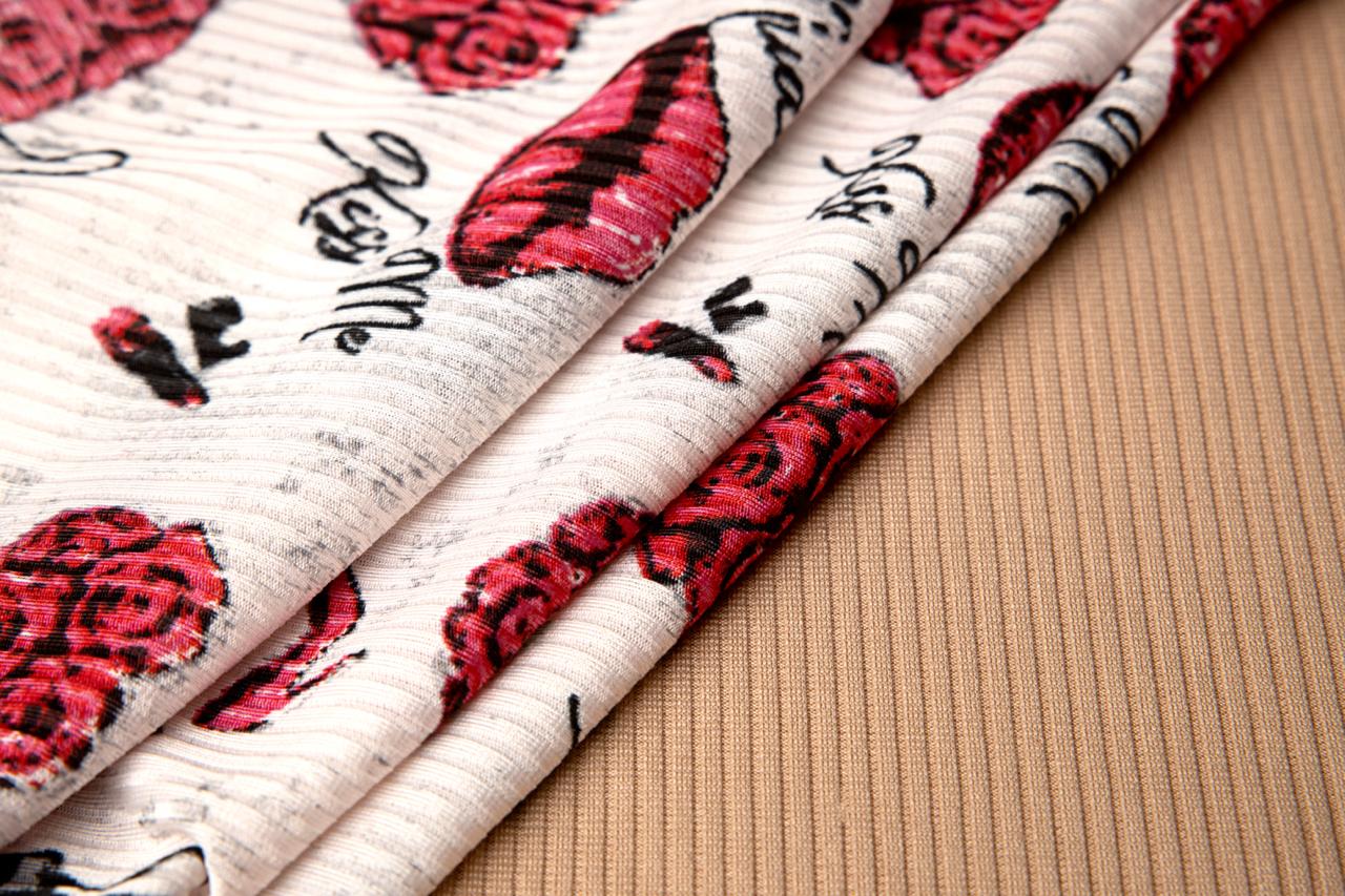 مسحب مطبوع بوسة